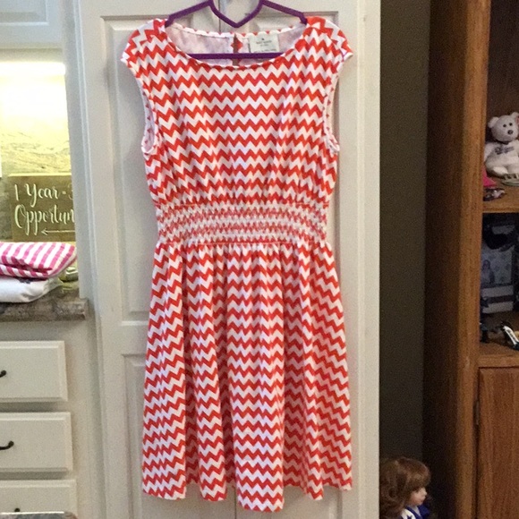 kate spade Dresses & Skirts - Orange chevron dress Kate Spade size M